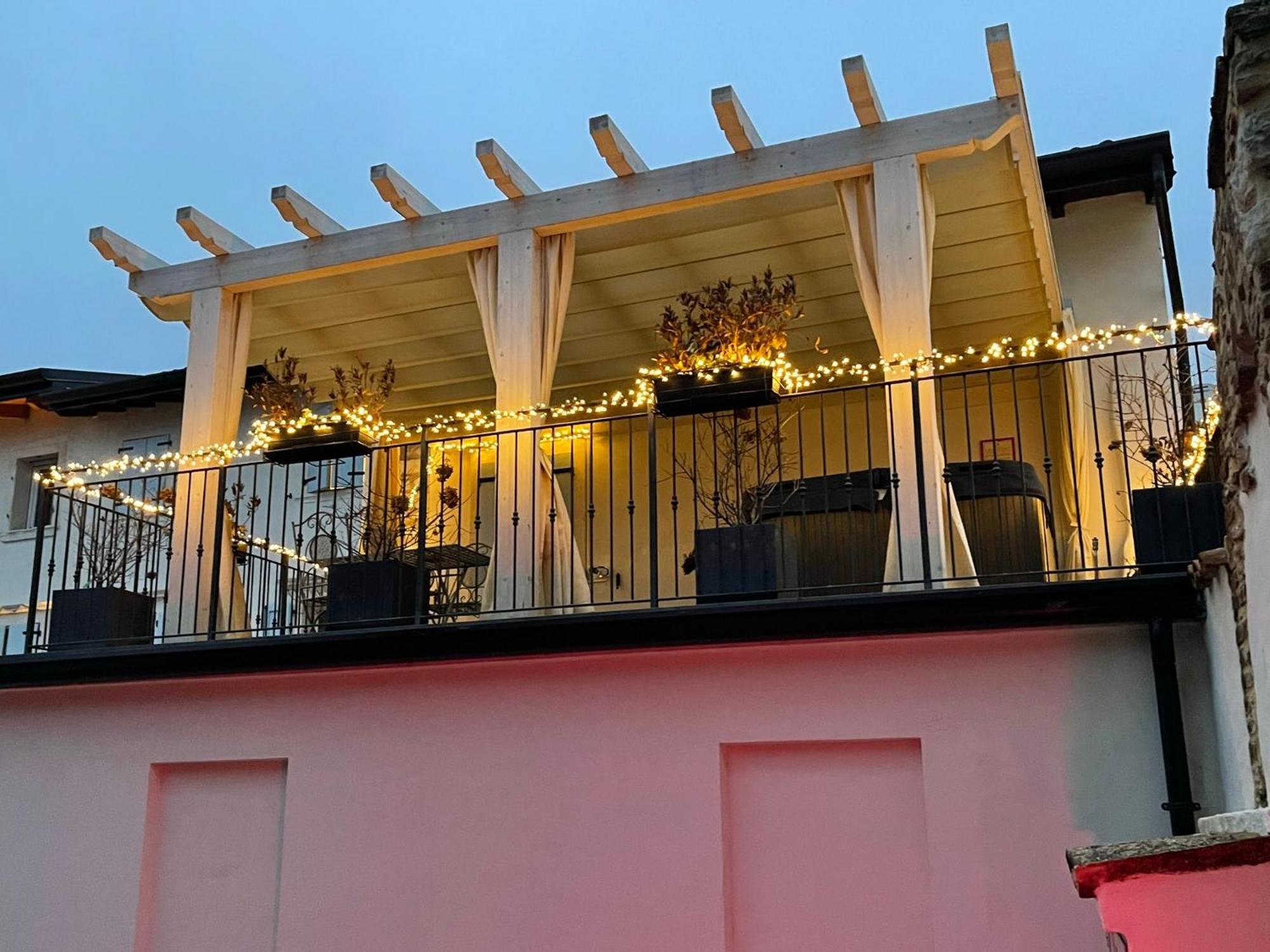 Dimora Di Charme Rooms & Apartments Peschiera del Garda Exterior photo